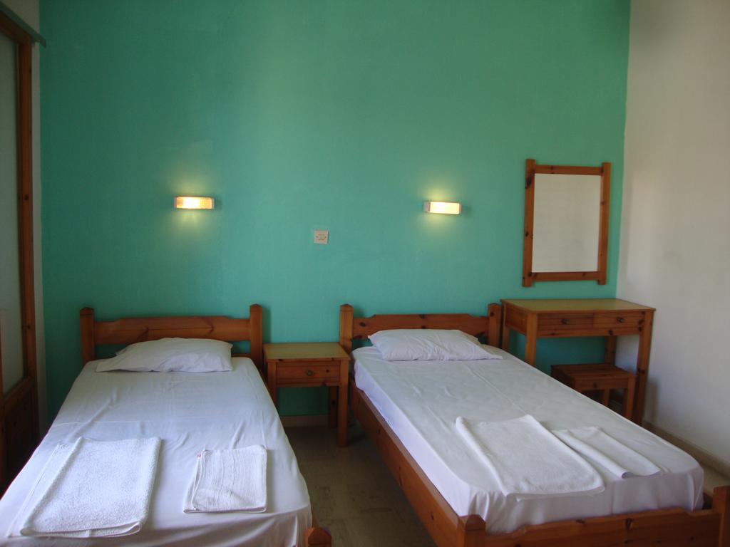 Alex Apartments Róda Kültér fotó