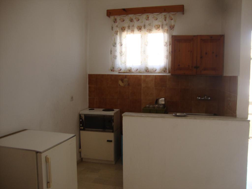 Alex Apartments Róda Kültér fotó