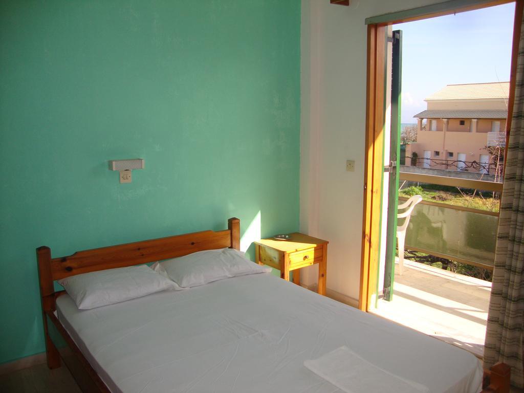 Alex Apartments Róda Kültér fotó
