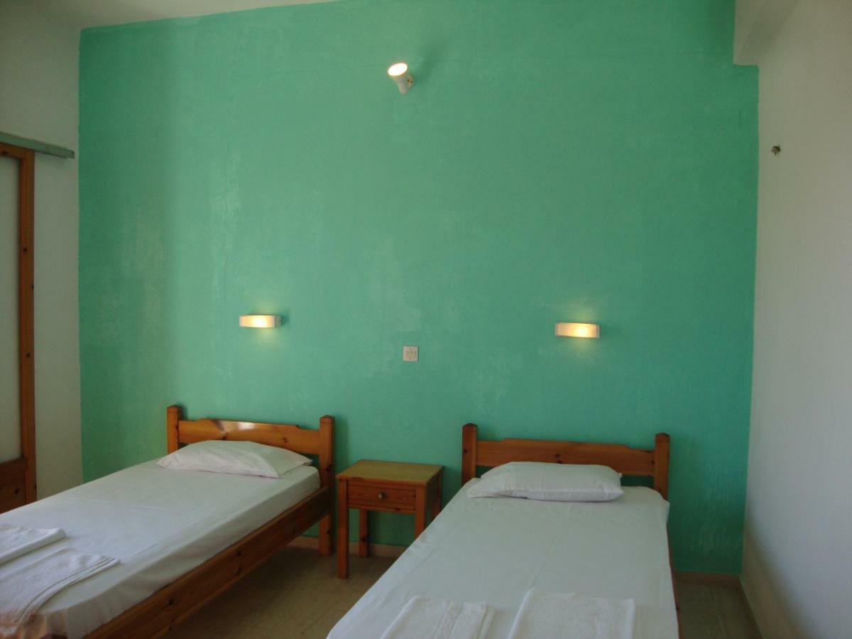Alex Apartments Róda Kültér fotó